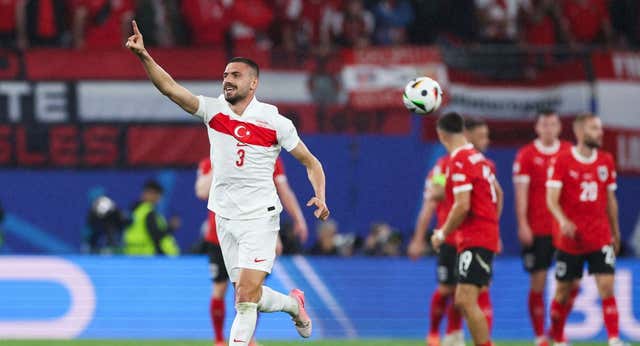 Una posible celebración ultranacionalista le cuesta «una investigación» a Demiral