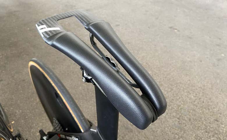 El sillín Dash de contrarreloj de Visma-Lease a Bike.  RELEVO / FRAN REYES