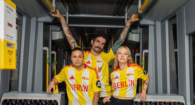 El Unión Berlín dedica una camiseta a los autobuses