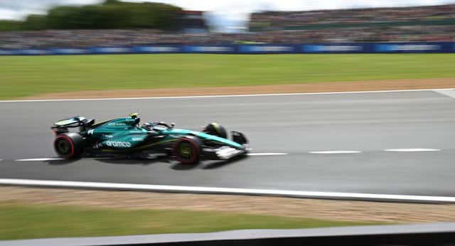 El “desastre” de Aston Martin que arruinó la última vuelta de Fernando Alonso: “No me lo puedo creer, chicos”