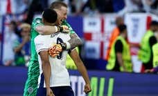 Inglaterra vuelve a tirar de épica después de aburrir y gana en los penaltis