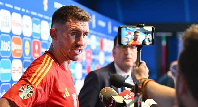 Un inolvidable 14-M permitirá al Mariscal Laporte retar a su Francia y disculparse con De la Fuente