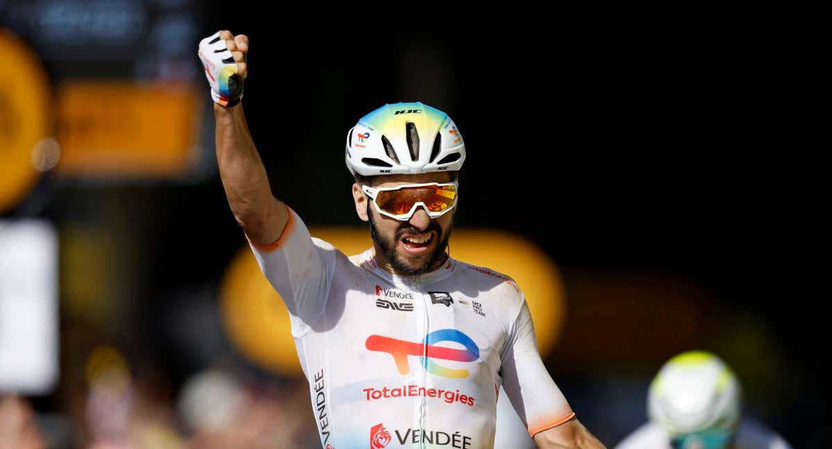 Turgis gana la etapa 'Sterrato' del Tour de Francia./REUTERS