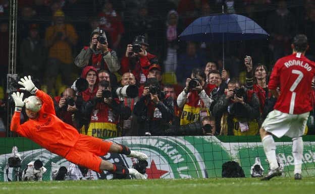 El penalti de Cristiano Ronaldo.  REUTERS