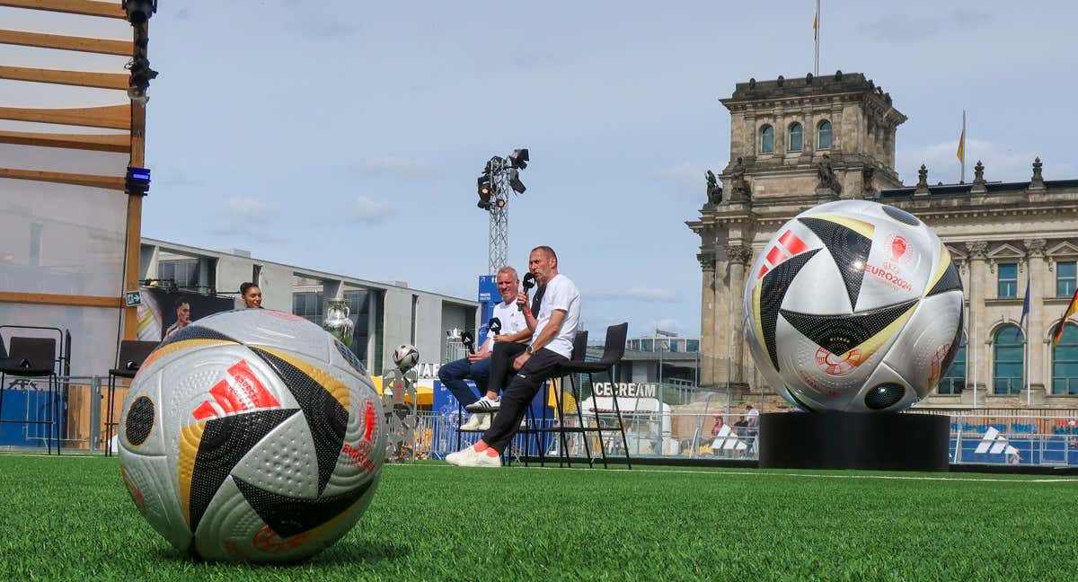 Presentación balón final y semifinal de la Eurocopa 2024 /EFE