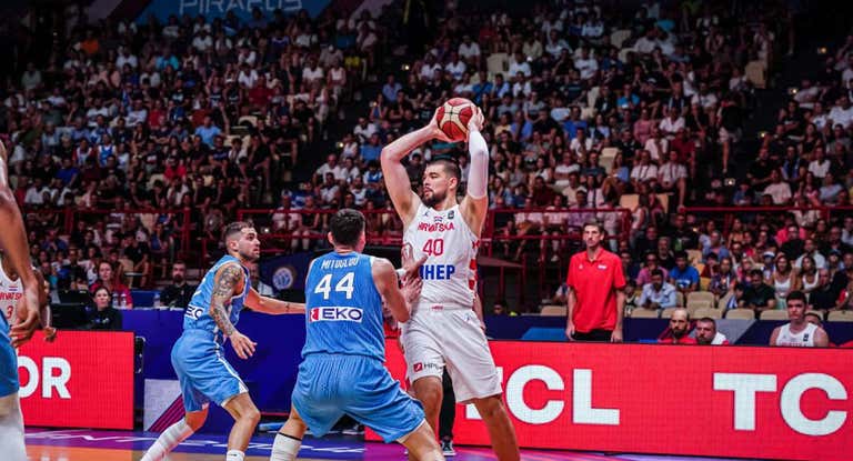 Ivica Zubac durante la final del Preolímpico ante Grecia.