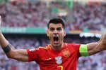 Morata confirma su fama y una doble cara que molesta: un ejemplo en la caseta y un pirómano ante la Prensa