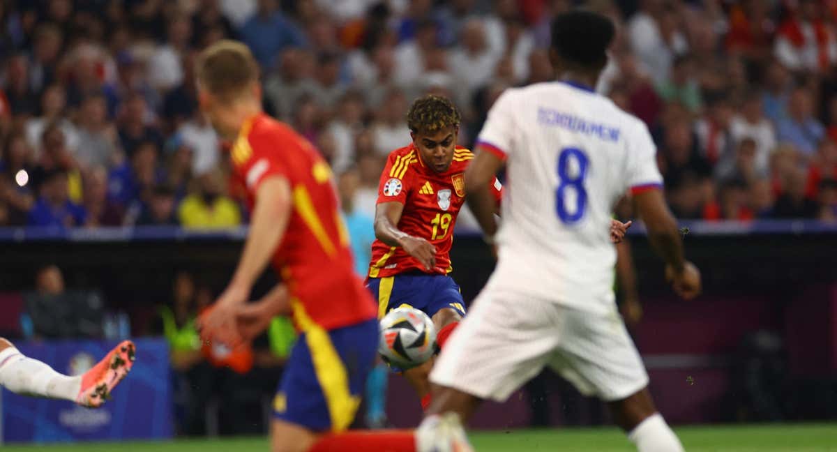 Lamine Yamal ha convertido un golazo. /REUTERS