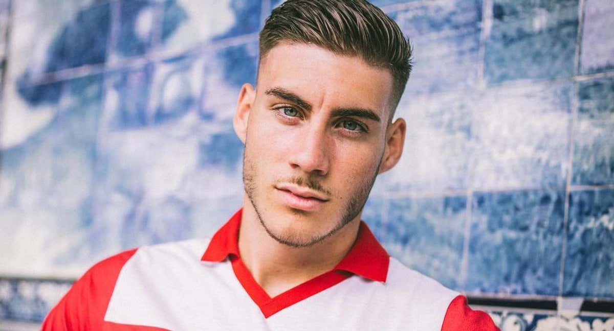 Roberto Fernández, presentado como jugador del Sporting de Braga.