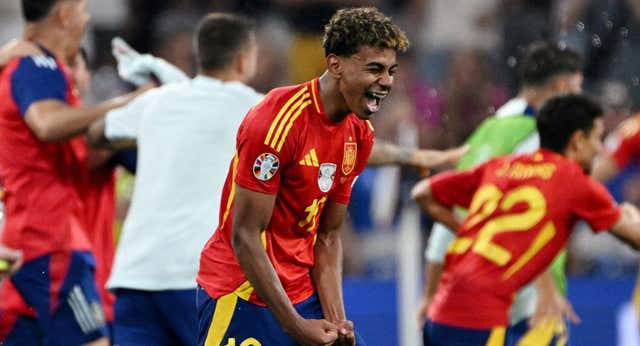 Lamine llega a la final como ídolo, con autorización maternal y con una fiesta el sábado de por medio