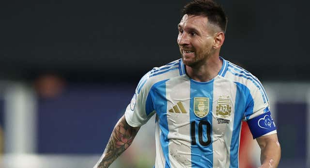 Messi vuelve para sus últimas batallas y rememora su duro pasado con Argentina