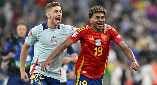 El Barça vuelve a sus orígenes: La Masia será su columna vertebral
