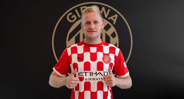 Van de Beek llega a Girona para complicar el reto de los milagros de Míchel