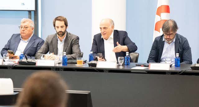 Tebas secunda las palabras de Laporta sobre Nico Williams: «El Barça está cerca de ficharlo»