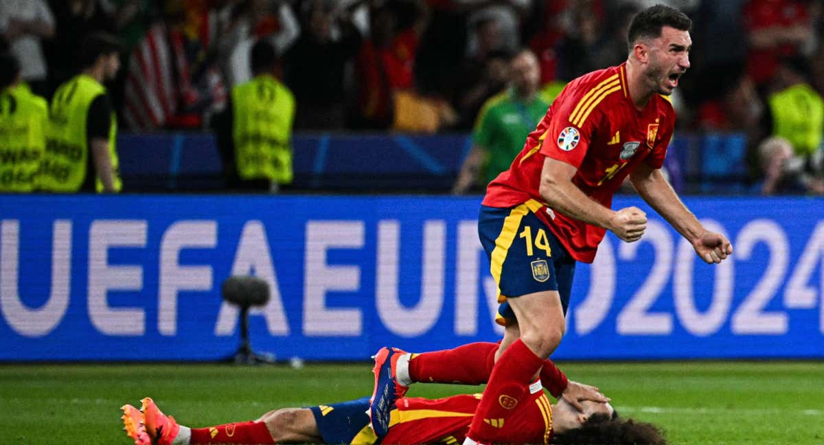 Cucurella y Laporte, tras ganar la Eurocopa.