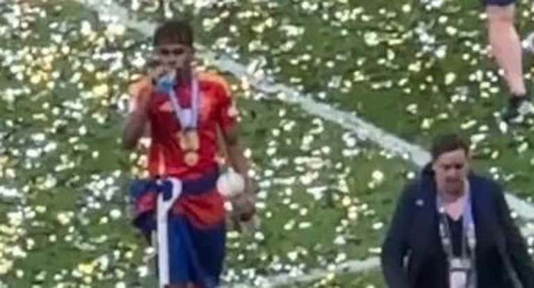 Lamine mostró durante la celebración de la Eurocopa una peculiar bandera, la de Mataró