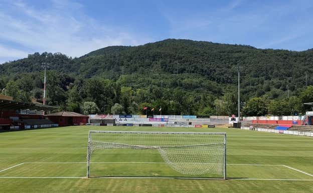 Estadio del Olot.  RELEVO