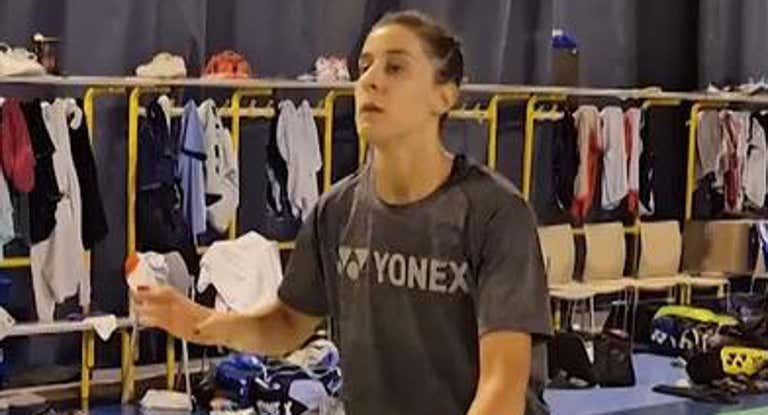 Carolina Marín ya prepara en la capital francesa su camino hacia lo más alto del podio olímpico.