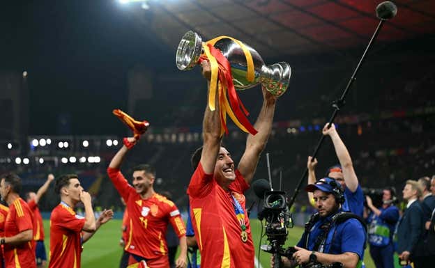 Mikel Oyarzabal fue el héroe de la Eurocopa de España.  AFP