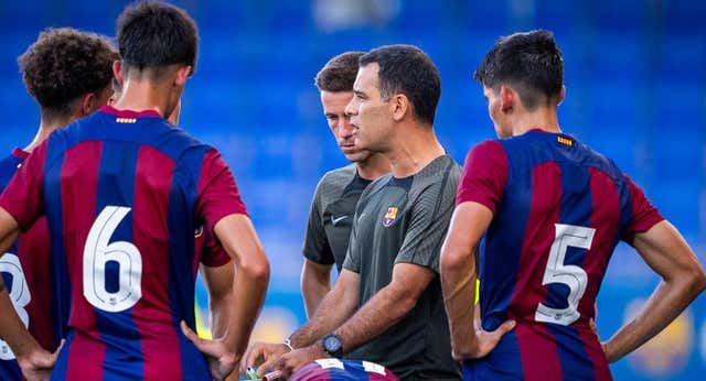 Rafa Márquez deja tirado al filial a pocas horas del inicio de la temporada