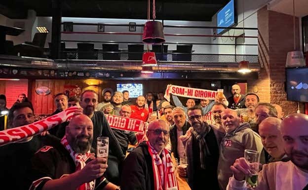 Bar Arena, sede de la peña del Girona en Perpignan.  GREGORY CAFFORT