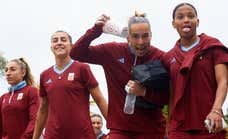 Un desfile en los JJOO sin las campeonas del mundo: «Es una pena, pero venimos a rendir»