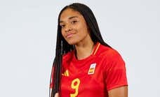Salma Paralluelo, Sydney McLaughlin y el sueño olímpico ligado a su exentrenador: «Recibí su mensaje y me puse a llorar»