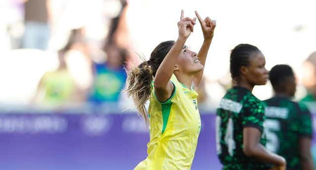 Gabi Nunes y la leyenda Marta colocan a Brasil a la altura de España