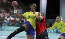 Las Guerreras se la pegan en su debut y se complican su pase a cuartos