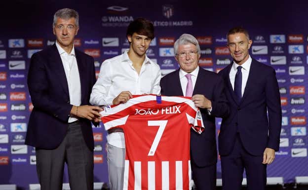 João Félix, la venta más cara en la historia del Benfica.  EFE