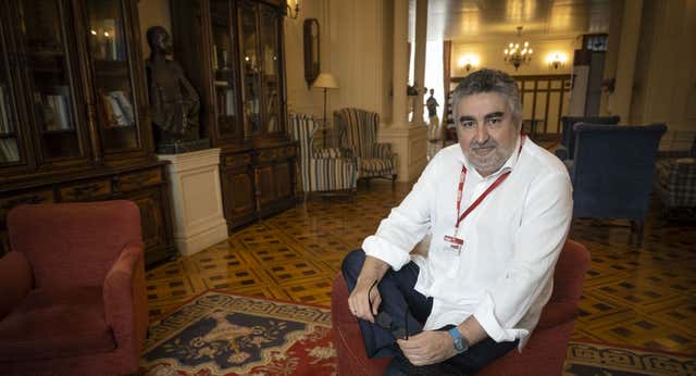 Detrás de la carta del Gobierno para colar a Vigo y Valencia ‘en el banquillo’ para el Mundial: «Es puro postureo, pero bueno…»