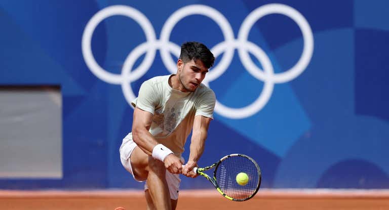 Carlos Alcaraz tiene un debut en los Juegos Olímpicos de París 2024 que a primera vista es fácil de resolver.