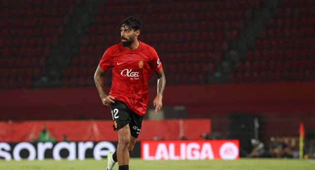 Samú Costa se lía a puñetazos en un amistoso con el Mallorca y se encara con Jagoba Arrasate