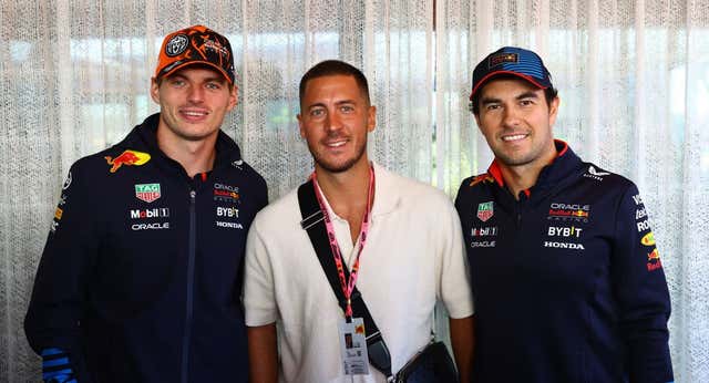 Con más seguridad que un piloto… Eden Hazard es “la estrella del paddock”