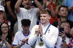 Marchand tiene un truco para nadar solo 300 metros en la prueba que le ha dado su último oro