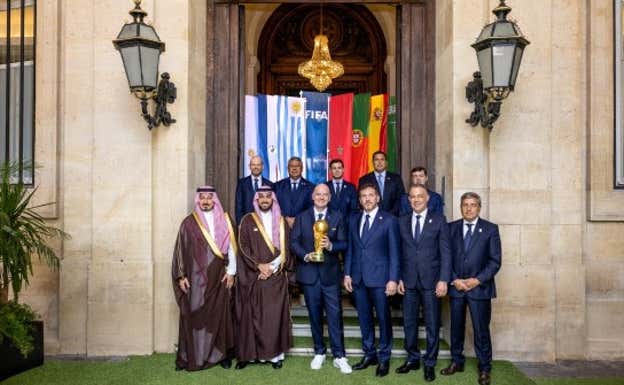 Todos los representantes de la candidatura 2030, sin Rocha, en la entrega del Bid Book a FIFA. FIFA