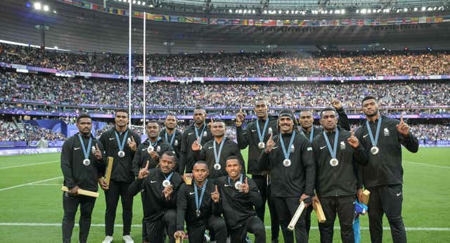 Parece un coro en misa, pero es la Villa Olímpica: una canción de Fiji enamora todos los días a los deportistas en Paris