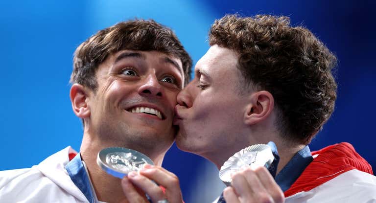 Tom Daley junto a su compañero de plataforma 10m sincronizado Noah Williams.