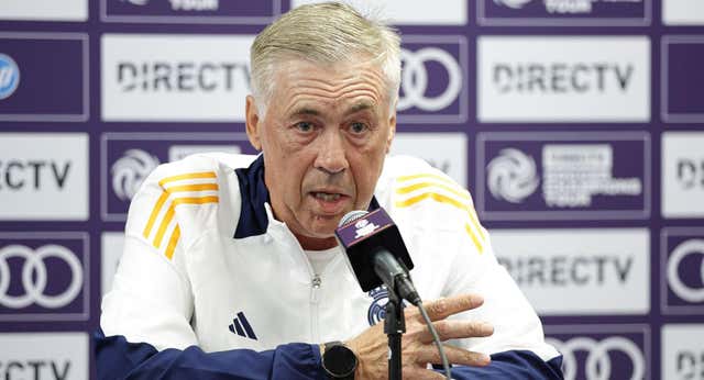 Ancelotti cierra la puerta al fichaje de un central: «Tenemos la posición bien cubierta»
