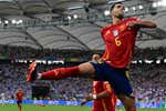 El fichaje de Mikel Merino por el Arsenal está al caer y la Real Sociedad se abalanza sobre Carlos Soler