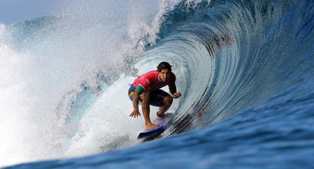 Quién es Gabriel Medina, el surfista brasileño de la famosa foto de los Juegos Olímpicos