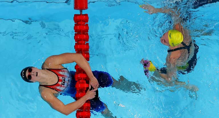 Katie Ledecky, después de conseguir su histórico noveno oro olímpico y ser la más laureada.