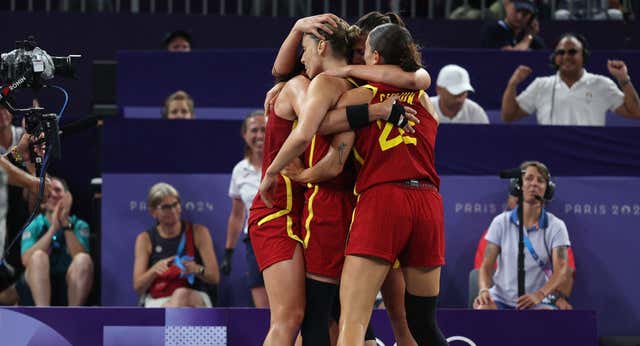Una regla ‘confusa’ mete a España en semifinales del 3×3: así es el criterio que nos lleva a luchar por las medallas