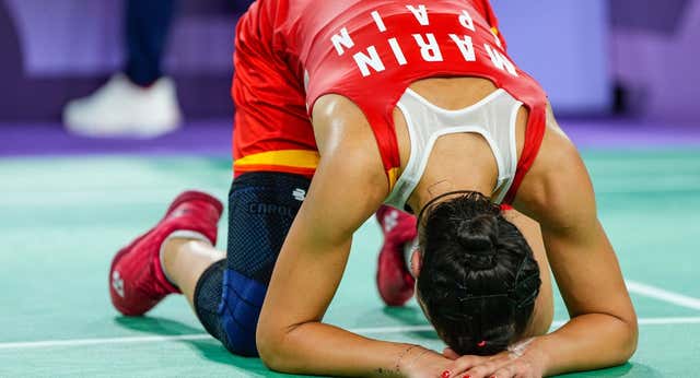 Hora y media de silencio y lágrimas alrededor de Carolina Marín: “Los del antidoping han venido directamente”