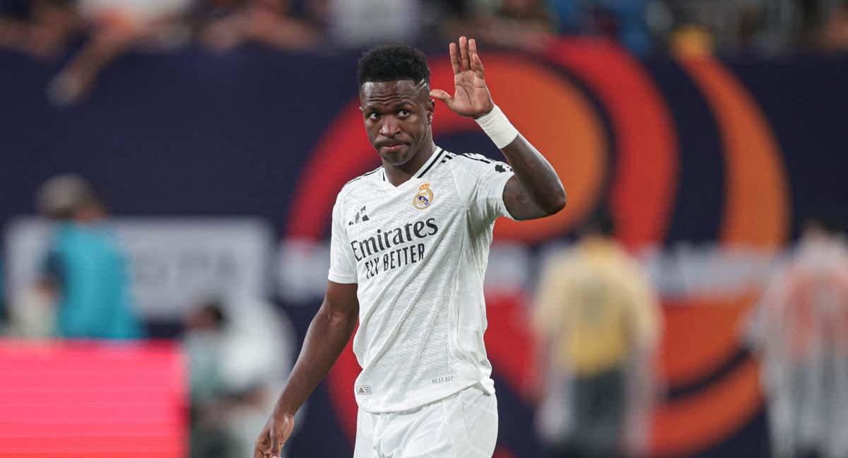 Vinicius Junior en su debut en pretemporada frente al FC Barcelona. /EFE