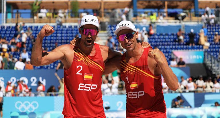 Pablo Herrera y Adrián Gavira celebran su pase a cuartos de final del torneo olímpico.
