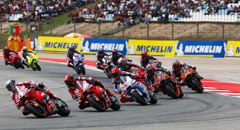 Parrilla de MotoGP en Silverstone.
