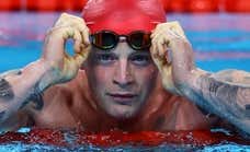 El campeón olímpico Adam Peaty estalla contra la comida de la Villa: «Están encontrando gusanos en el pescado»