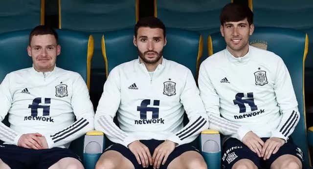 Tres amigos y un hasta luego: diez años, seis categorías, dos títulos… y una medalla