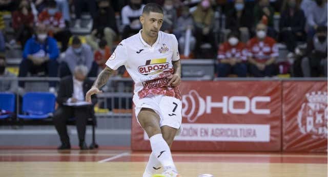 El Sporting pregunta por Felipe Valerio y Cleber, pero ElPozo y Palma no venden